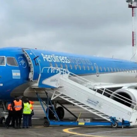 Aerolíneas Argentinas redujo sus vuelos a Viedma y afecta la conectividad regional