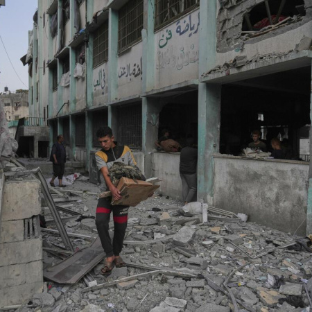 Ataques Aéreos de Israel en Gaza Dejan Más de 100 Muertos y Centenares de Heridos