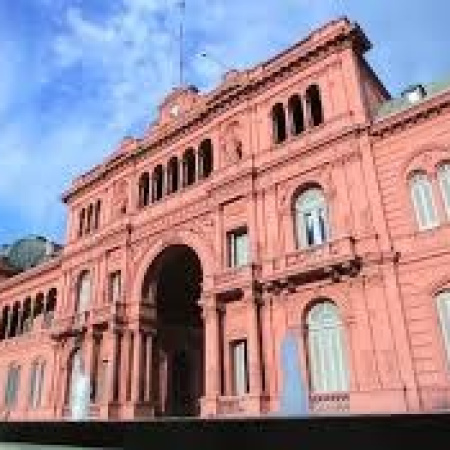 La Justicia suspendió provisoriamente el DNU que regula servicios mínimos en huelgas