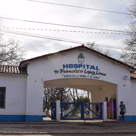 Amenaza de bomba en el hospital de Roca: activaron el protocolo y trabaja la brigada de explosivos