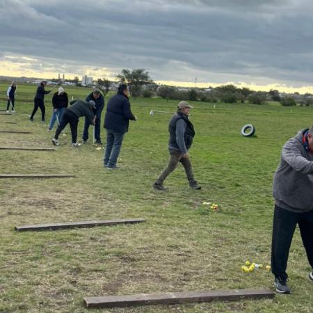 Crece la participación en las clases gratuitas de golf en Carmen de Patagones