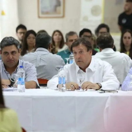Weretilneck defiende a los médicos residentes y cuestiona duramente al Gobierno Nacional: “La precarización laboral disfrazada de libertad”