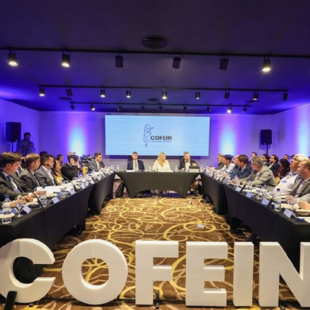 Los intendentes se rebelan: reclamo nacional por fondos municipales suma presión a Javier Milei
