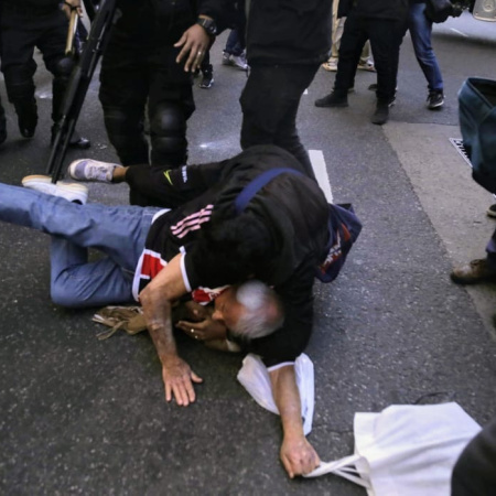 Marcha de jubilados: otra vez represión, balas de goma y siete detenidos frente al Congreso