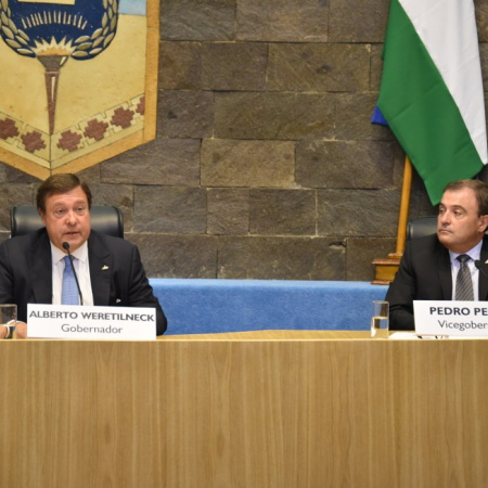 Weretilneck cuestionó a legisladores que piden aumentar gastos y anticipa proyecto para potenciar mano de obra rionegrina