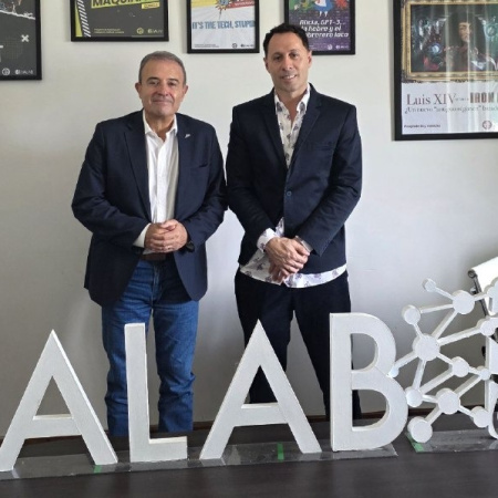 Pesatti avanza con un acuerdo estratégico para regular y aplicar la inteligencia artificial en la Legislatura rionegrina