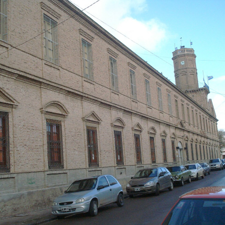 Viedma celebró la democracia y los derechos humanos con un multitudinario festival en la Manzana Histórica