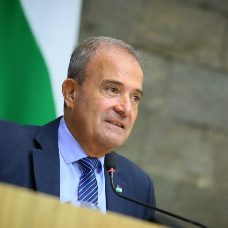 Pedro Pesatti vuelve a desmarcarse del oficialismo y propone unificar las elecciones en una sola jornada