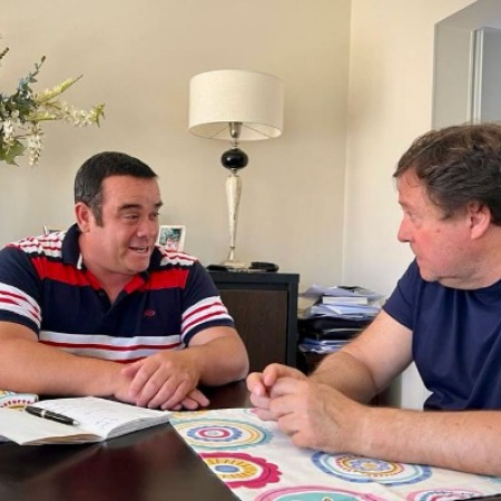 Por irregularidades, denuncian al intendente de Cinco Saltos