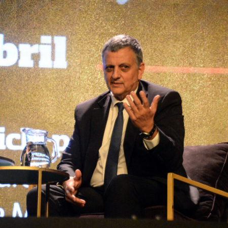 YPF mantiene su política de precios y no trasladará de inmediato la suba del petróleo al surtidor