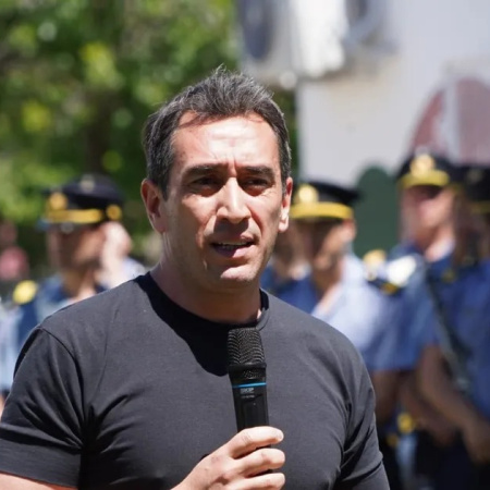 Marcos Castro anunció el plan de asfalto en Viedma: prioridad para barrios postergados