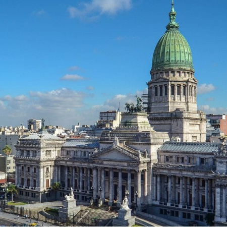 Reforma de la Ley de Glaciares avanza en Diputados y genera tensión