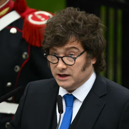 Revés para el Gobierno: la Justicia laboral retuvo la causa de la CGT