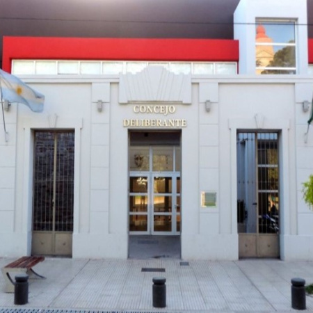 Viedma habilita una línea de WhatsApp para consultar ordenanzas municipales