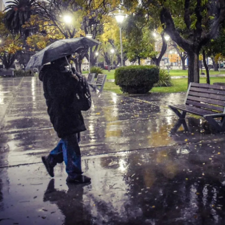 Viedma tras la lluvia: baja el agua, pero siguen las complicaciones
