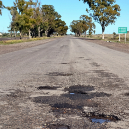 Millonaria inversión en Viedma: anunciaron la repavimentación del acceso al aeropuerto Castello