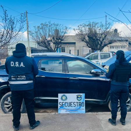 Secuestran una camioneta y una moto robadas en un taller mecánico del barrio Lavalle