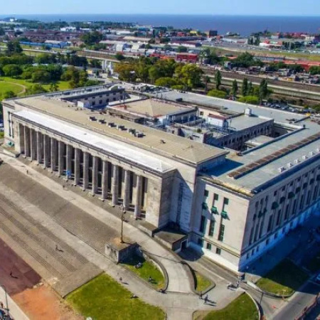 La Corte rechazó a Milei y ordenó actualizar sueldos universitarios