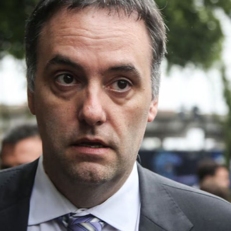 Renunció Manuel Adorni por denuncias de corrupción y Diego Santilli asumirá la Jefatura de Gabinete