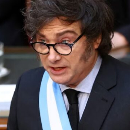 Anulan el DNU que pasaba la ciudadanía argentina a Migraciones