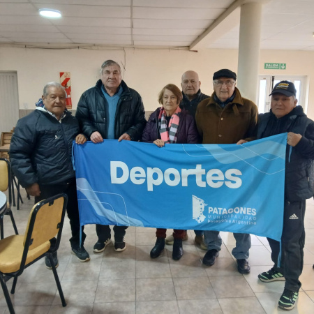 Villalonga recibió la etapa local de adultos mayores
