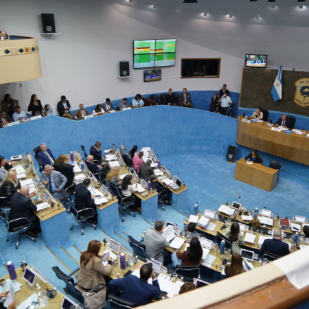 Buscan evitar el cajoneo de proyectos opositores