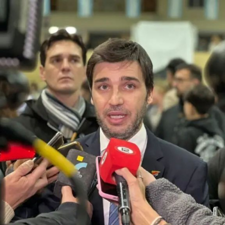 Chubut elimina los descuentos de financieras a estatales: Ignacio Torres frena créditos con tasas de hasta 340%