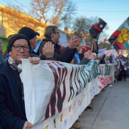 Multitudinaria marcha en Viedma contra la reforma de la Ley de Tierras