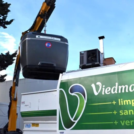 Viedma instala siete nuevas campanas de reciclaje para triplicar la capacidad de acopio