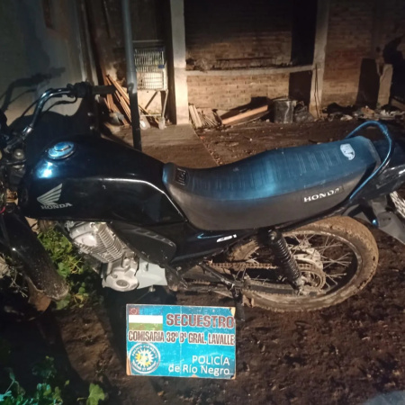 Cámaras, 911 y patrulleros: así fue el operativo que permitió recuperar una moto robad