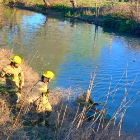 Hallaron muerto al niño de tres años que cayó a un canal