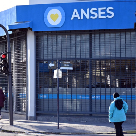 Jubilaciones docentes: ANSES reclama una deuda a Río Negro y hay demoras