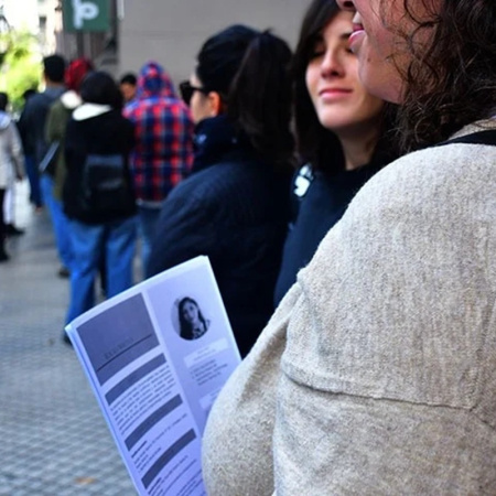Empleo formal en Argentina: cayó el trabajo registrado y también bajaron los salarios