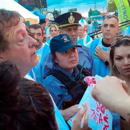 Weretilneck vuelve a convocar a UnTER tras la presión docente