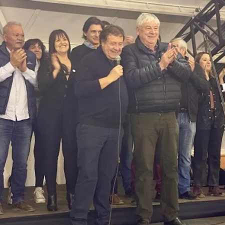 Cortes dijo que su candidato que reivindica a Videla lo hackearon y esas no son sus publicaciones