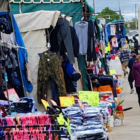 Castro mira para otro lado sobre una feria de emprededores de Córdoba y desataron reclamos